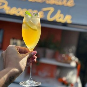 Prosecco van wasze zdrowie, mobilny bar, atrakcja na wesele, event, imprezę firmową. Cała Polska 