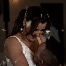 Piękno Miłości w Obiektywie – Katarzyna Kępka Profesjonalny Fotograf Ślubny