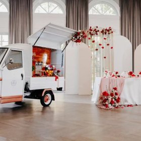 Frizzante Van – mobilny bar, który zachwyci Twoich gości