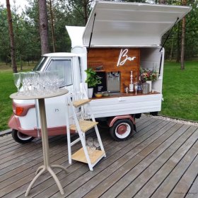 Frizzante Van – mobilny bar, który zachwyci Twoich gości